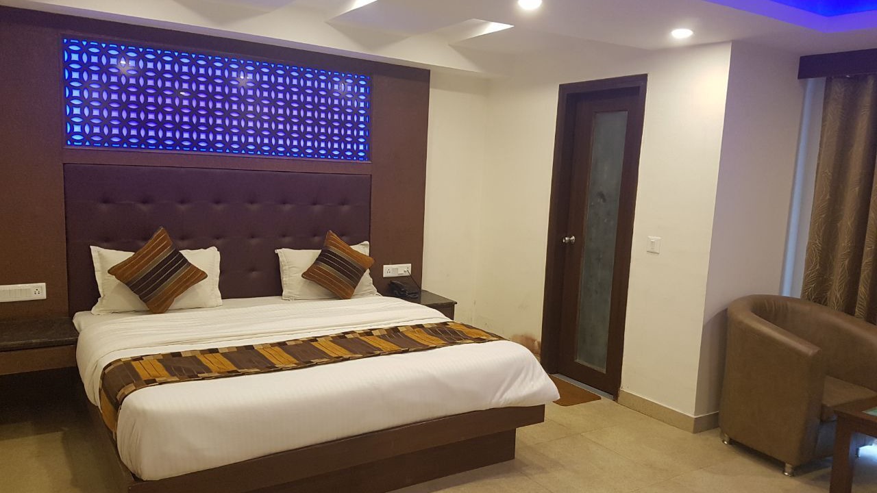 Photo of Bedroom in The Mall Road