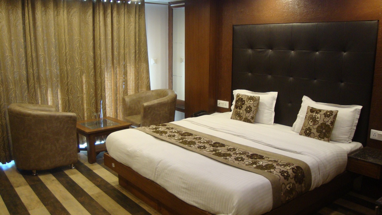 Photo of Bedroom in The Mall Road