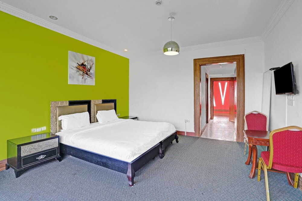 Photo of Bedroom in Aarey Colony