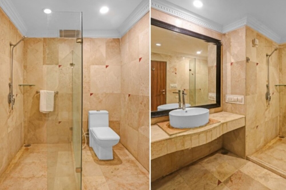 Photo of Bathroom in Aarey Colony