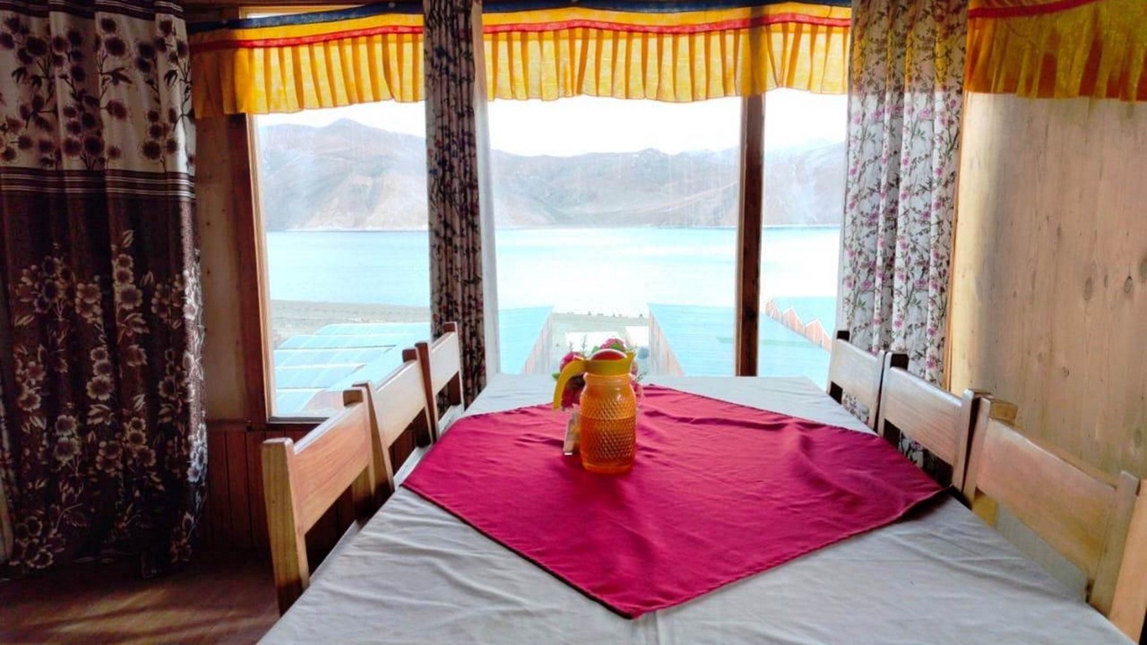 Photo of Livingroom in Leh