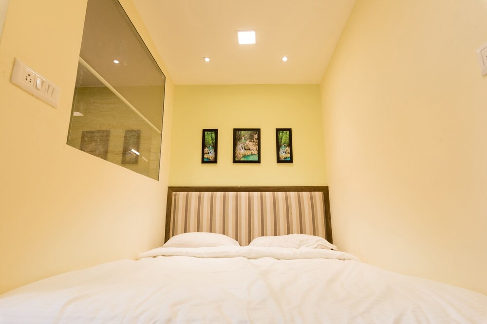 Photo of Bedroom in J B Nagar