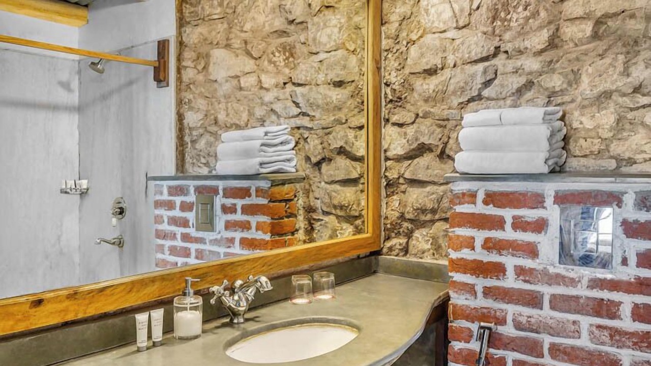 Photo of Bathroom in Landour