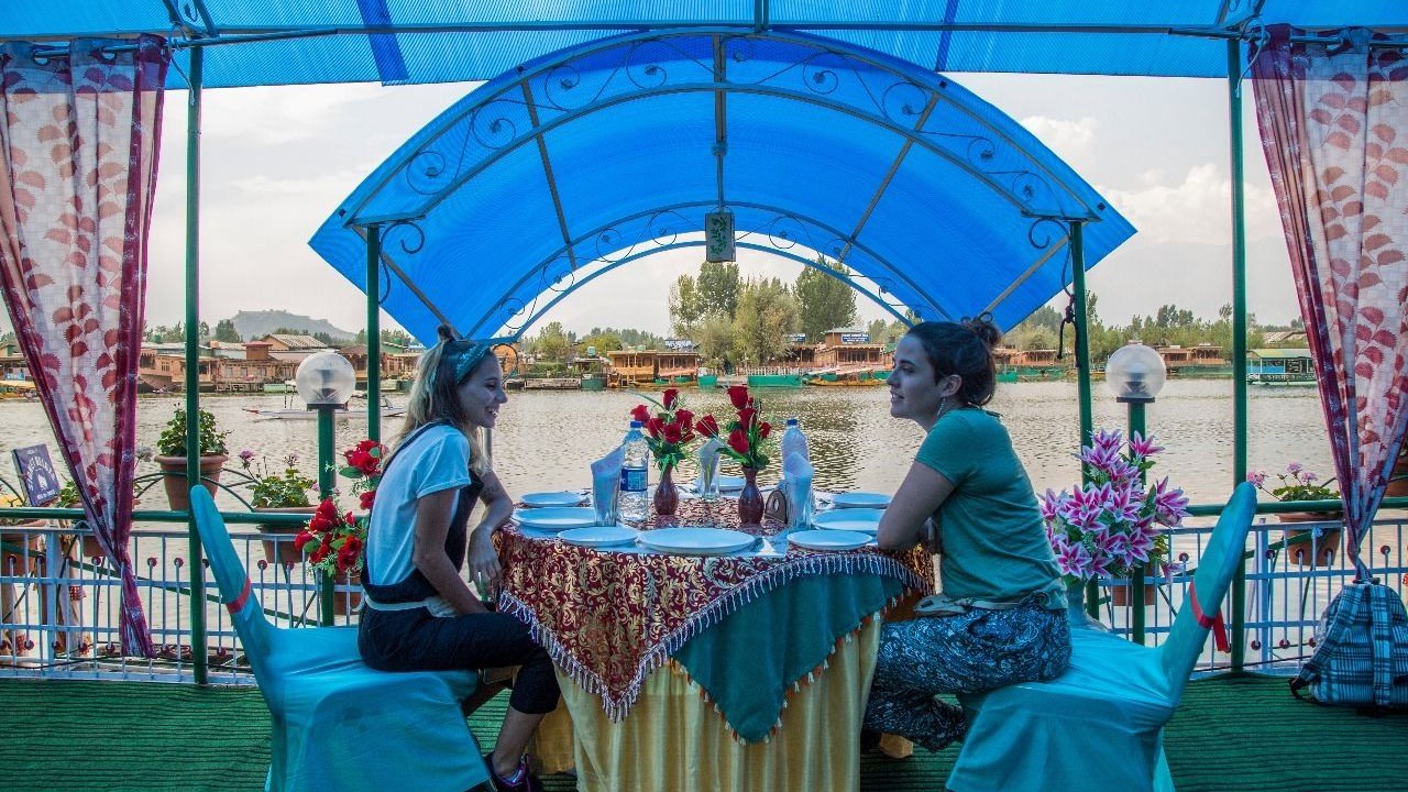 Photo of Outdoor in Dal Lake