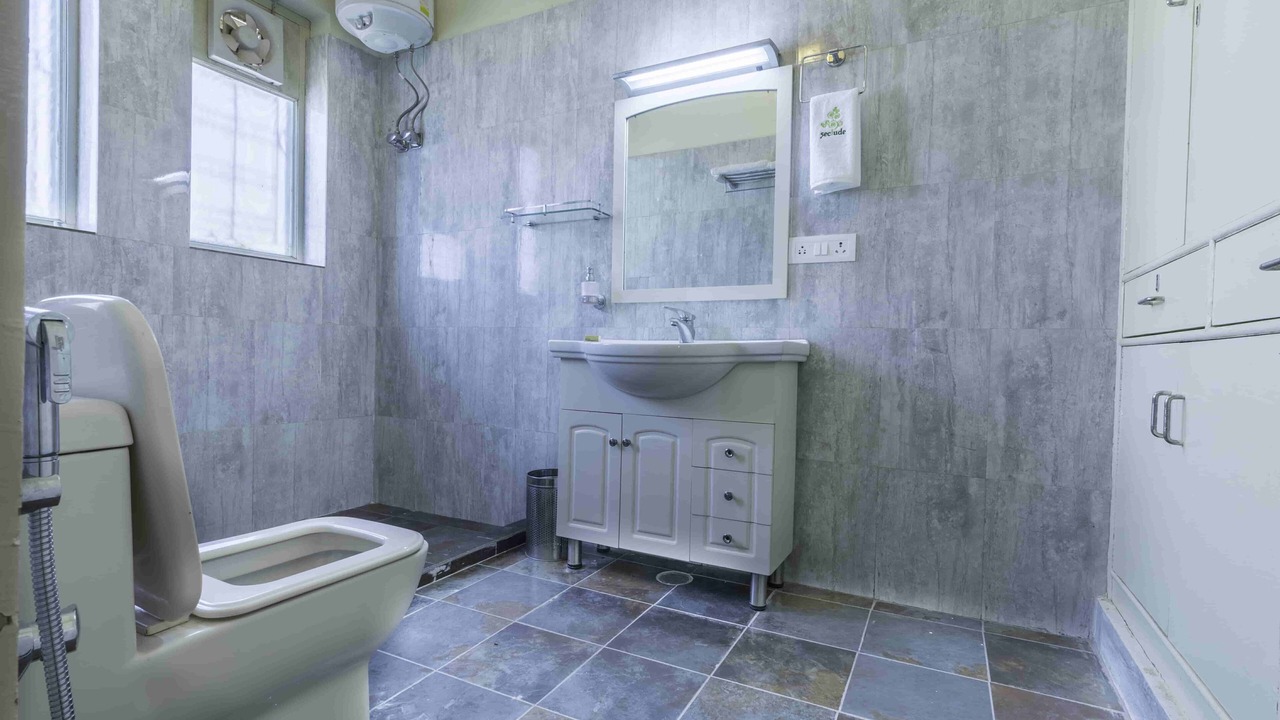 Photo of Bathroom in Lansdowne