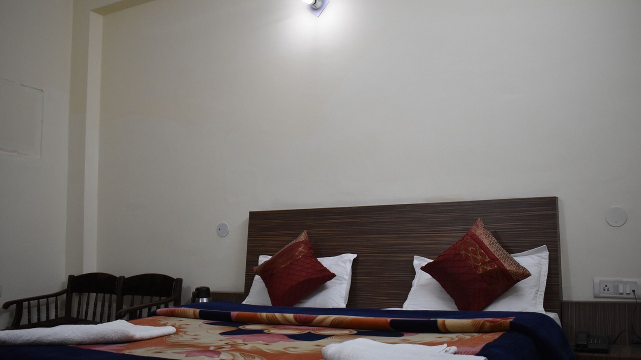 Photo of Bedroom in Katra