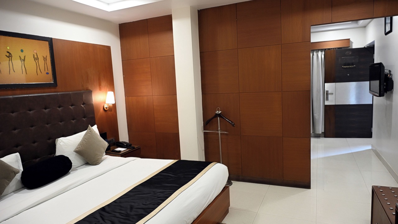 Photo of Bedroom in Deoghar