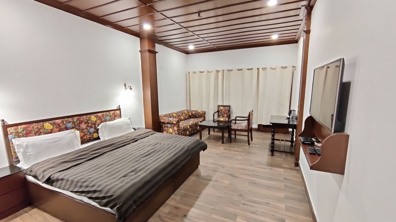 Photo of Bedroom in The Mall Road