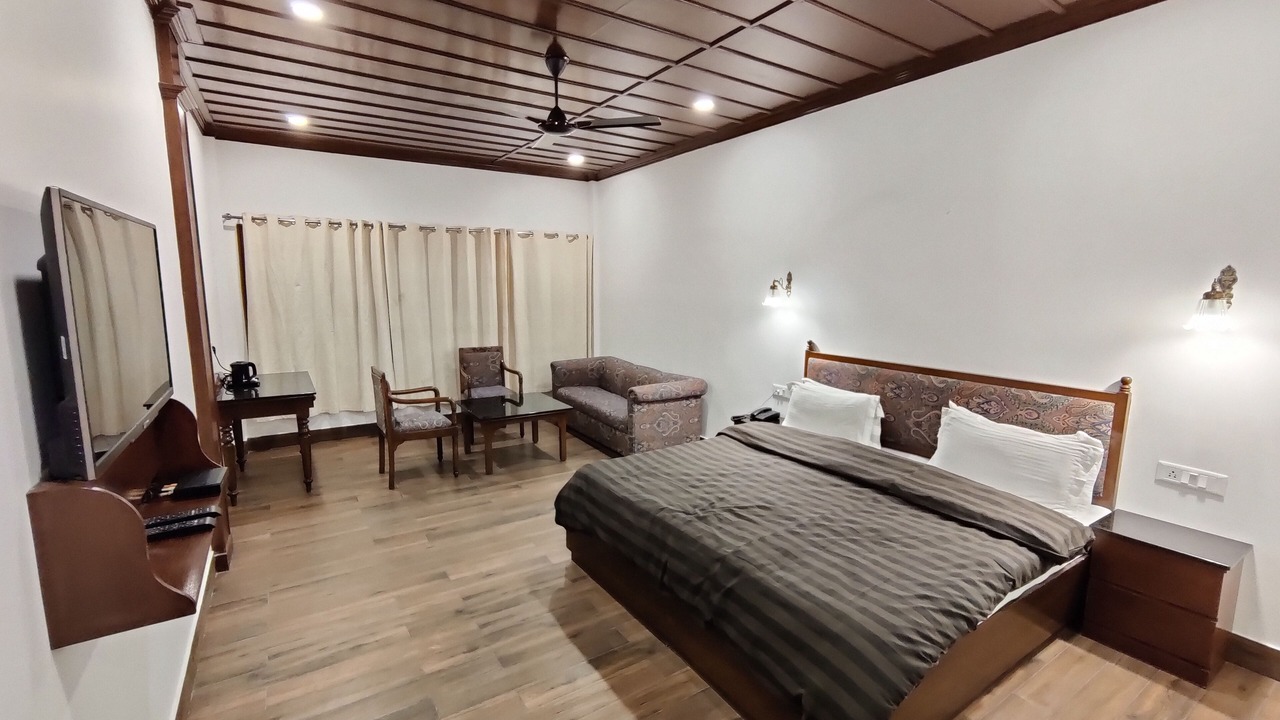 Photo of Bedroom in The Mall Road