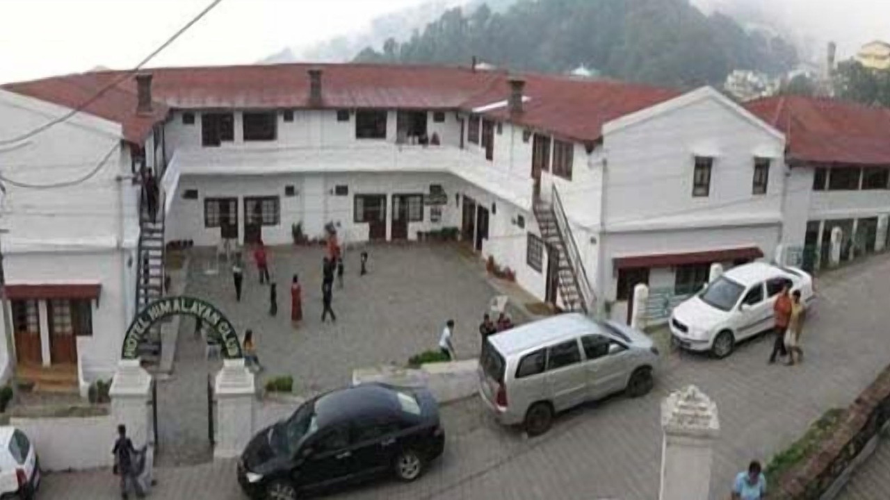 Photo of Outdoor in The Mall Road