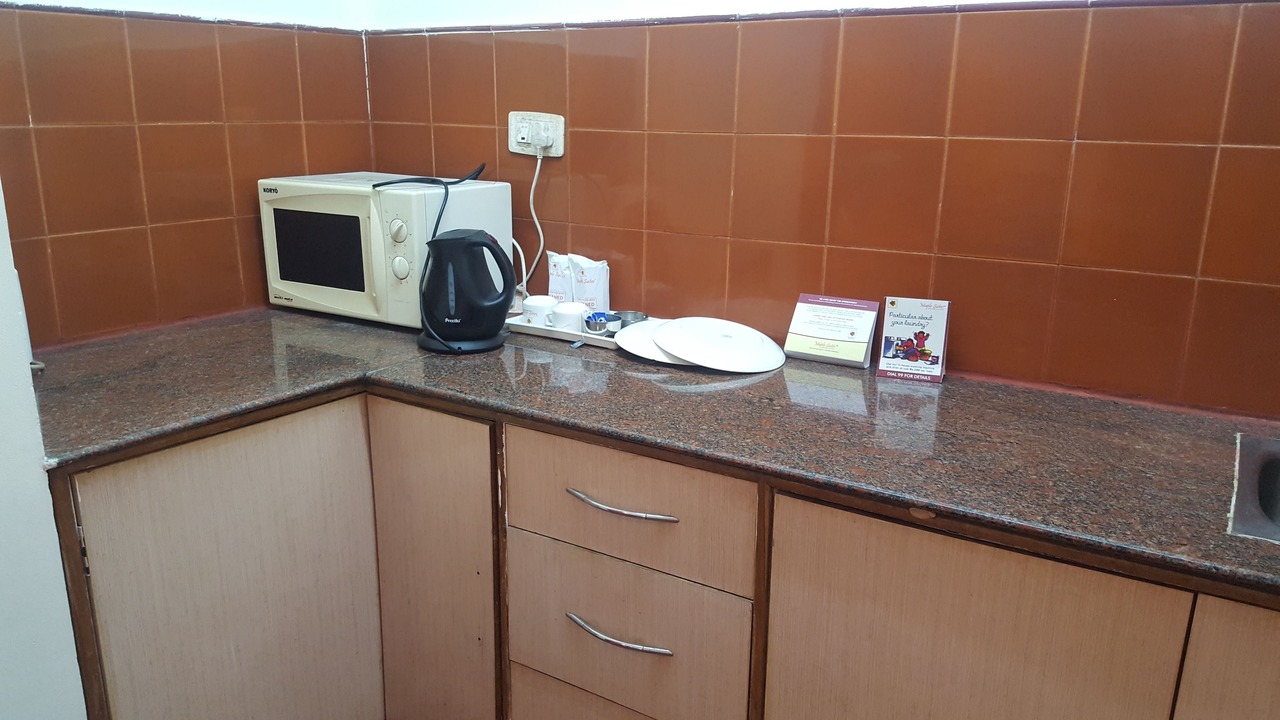 Photo of Kitchen in HBR Layout