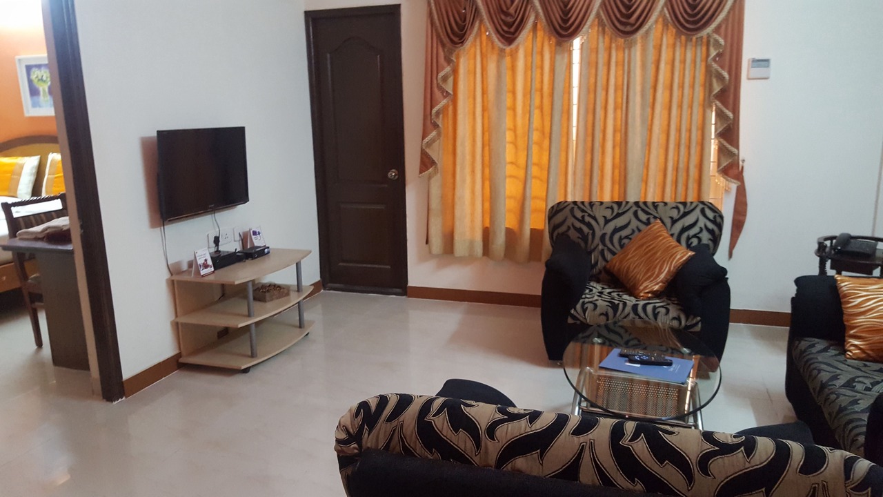 Photo of Bedroom in HBR Layout