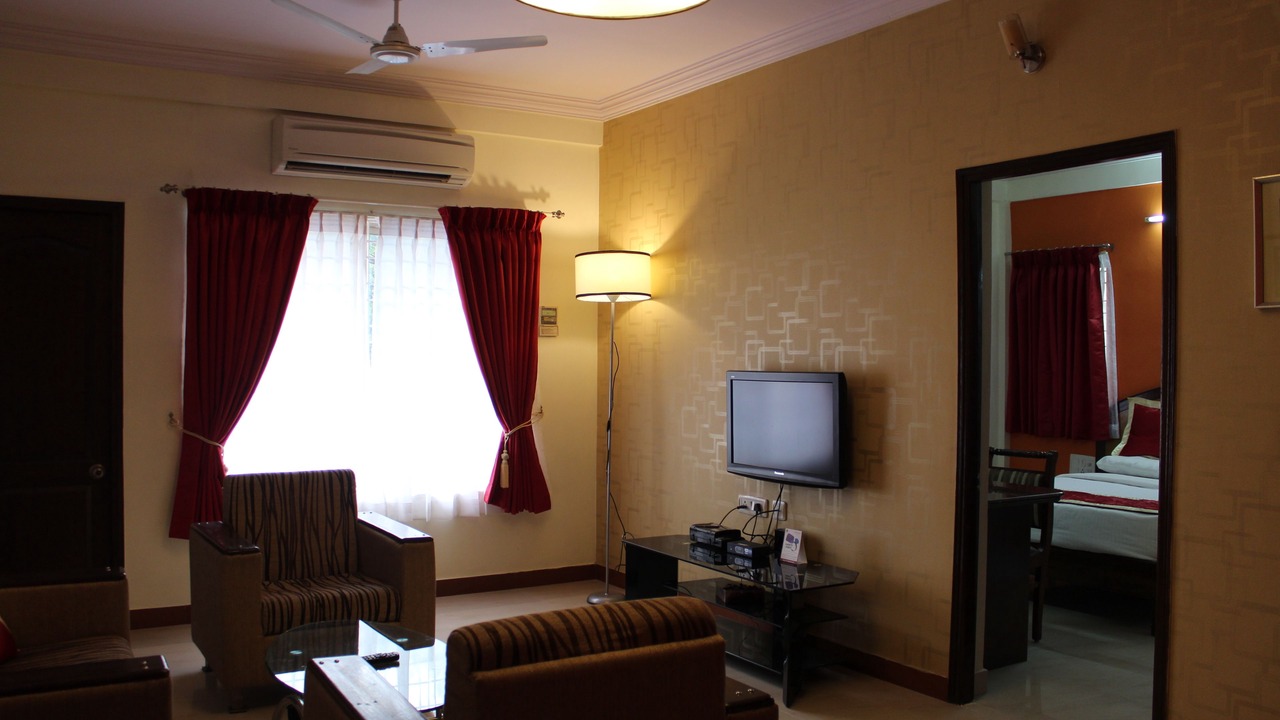 Photo of Bedroom in HBR Layout