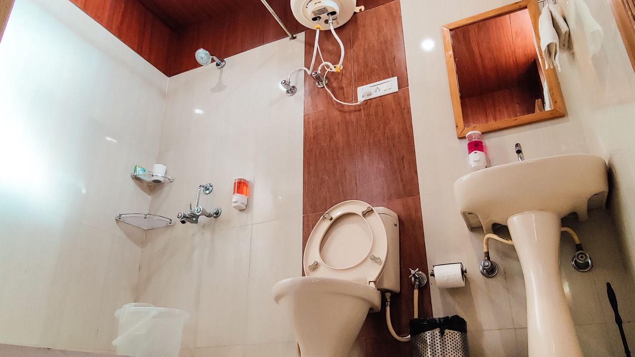 Photo of Bathroom in Tehri