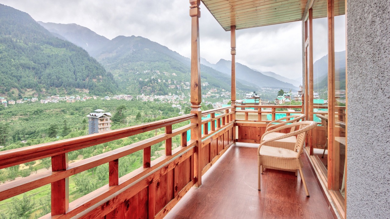 Photo of Patio Balcony in Gadherni
