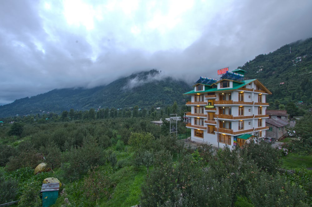 Photo of Outdoor in Burwa