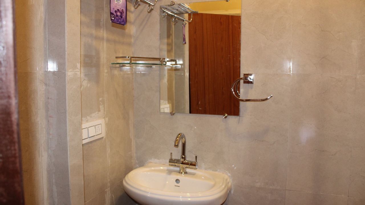 Photo of Bathroom in Kanatal