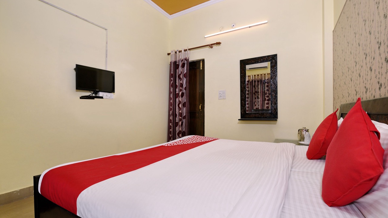 Photo of Bedroom in Dehradun