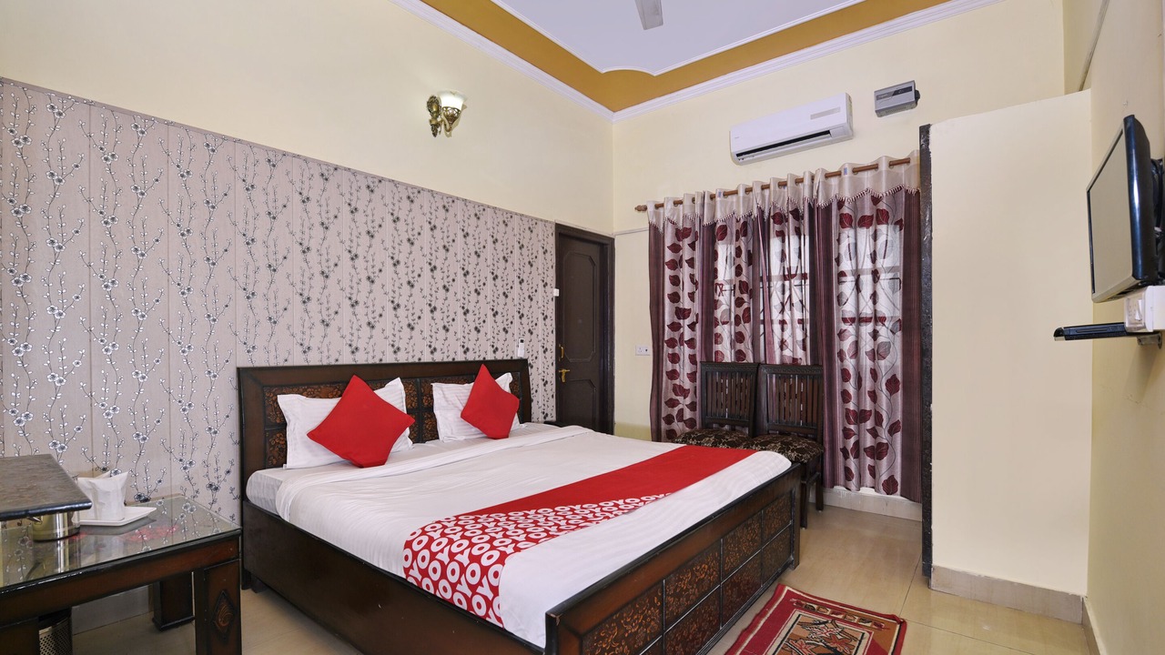 Photo of Bedroom in Dehradun