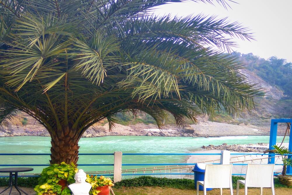 Photo of Outdoor in Atali