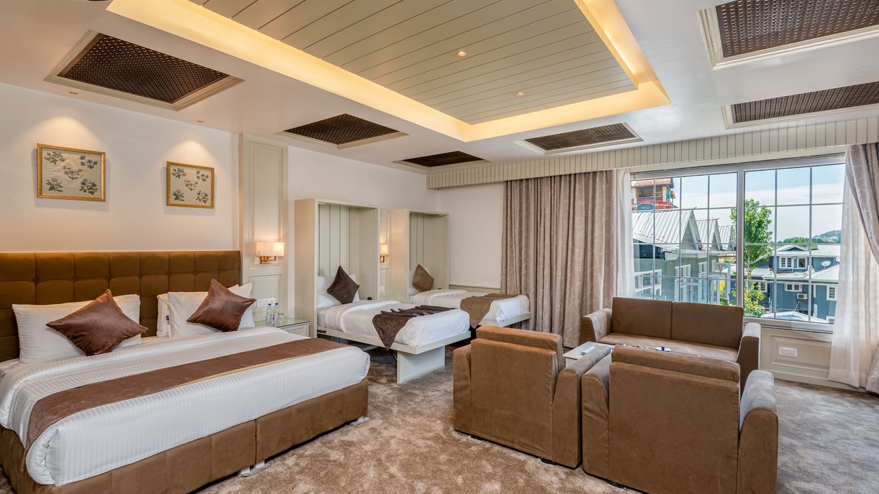Photo of Bedroom in Dal Lake