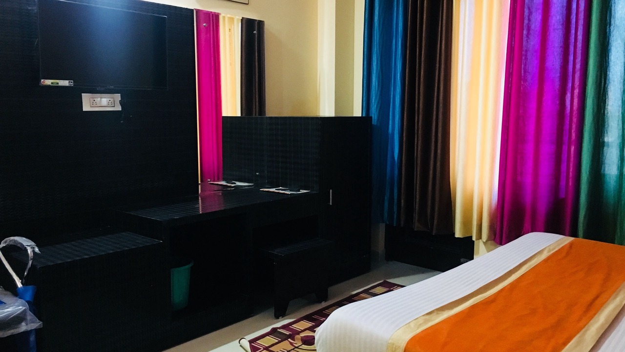 Photo of Bedroom in Katra