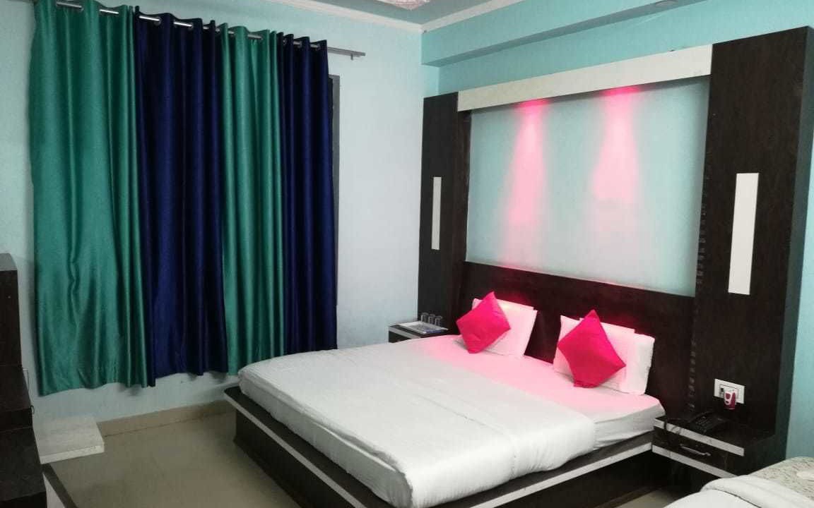 Photo of Bedroom in Katra