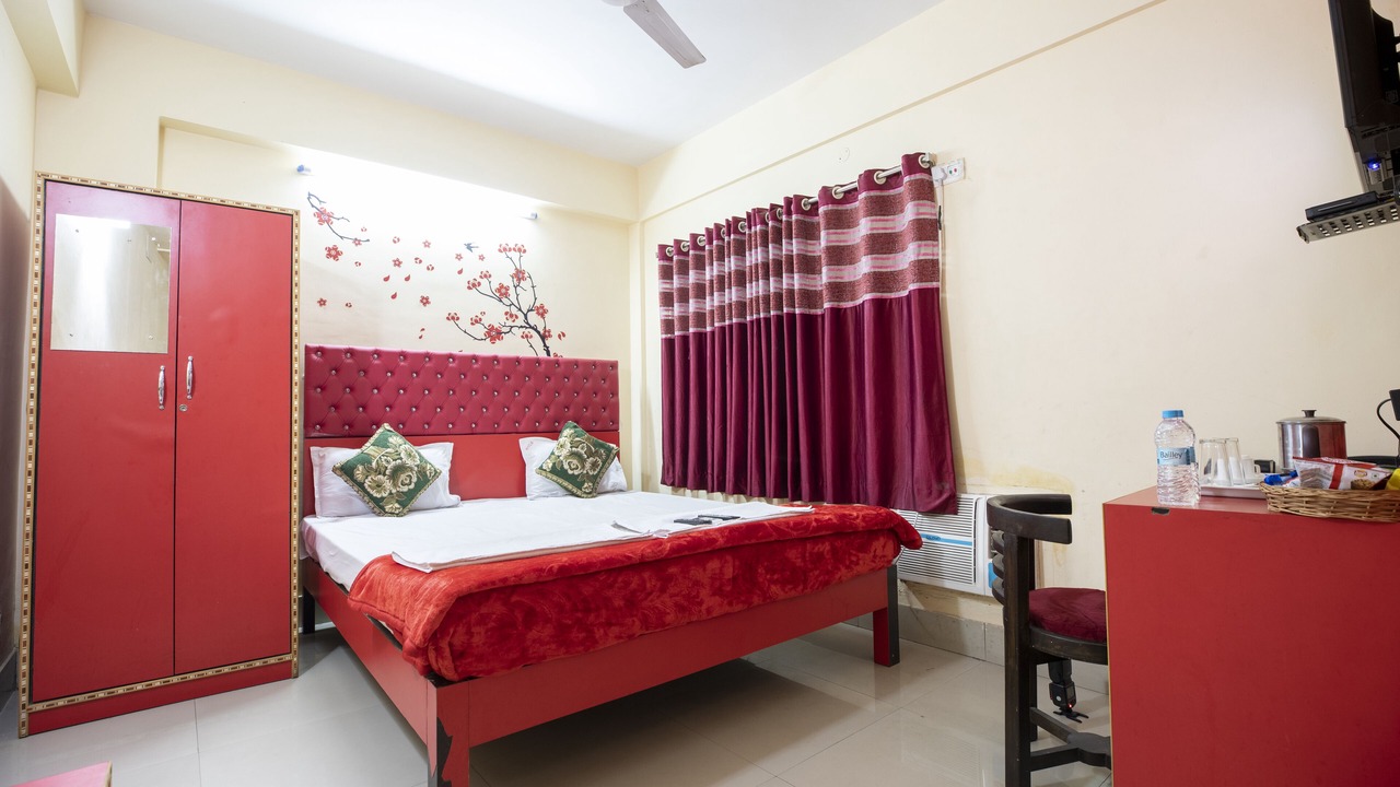 Photo of Bedroom in Dharmatala