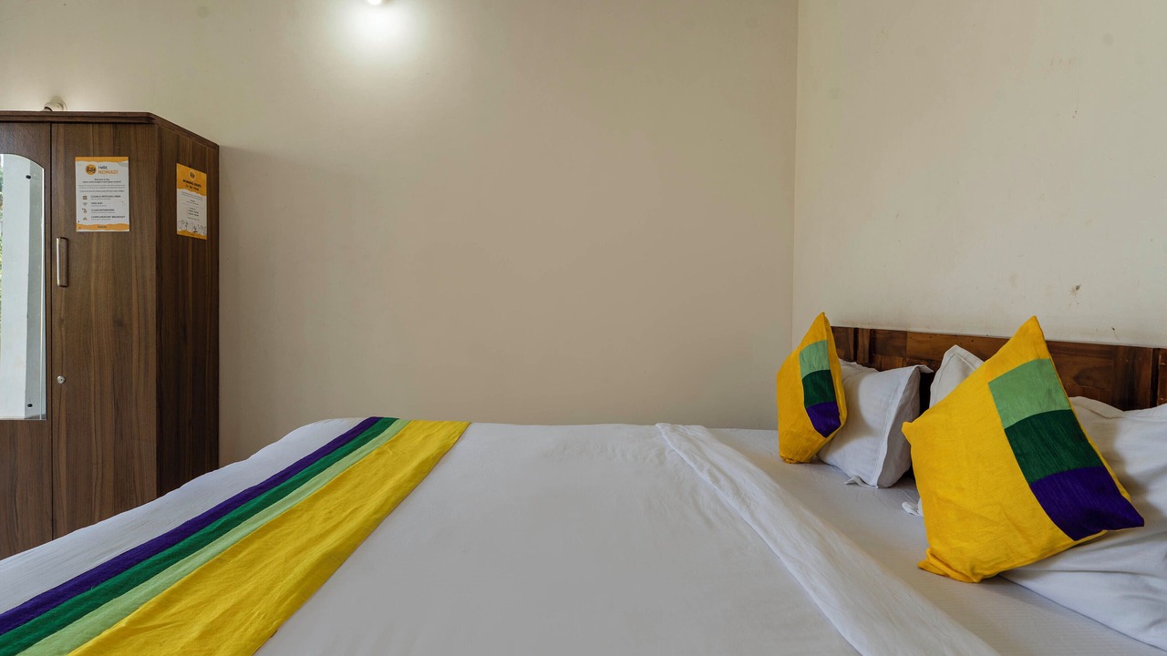 Photo of Bedroom in Somvarpet