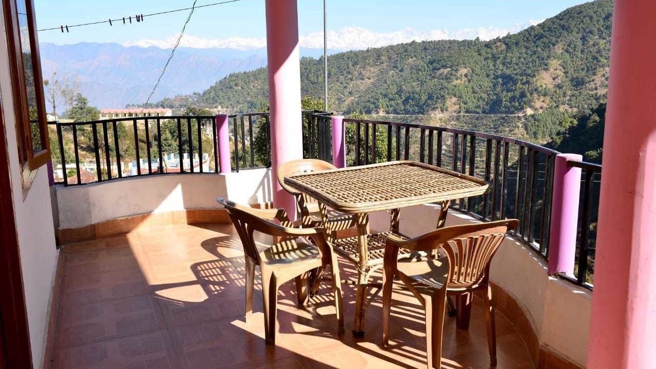 Photo of Patio Balcony in Khirsu