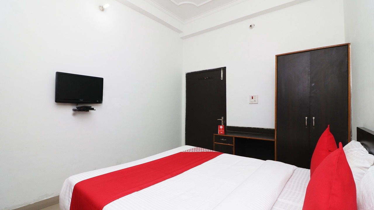 Photo of Bedroom in Rudrapur
