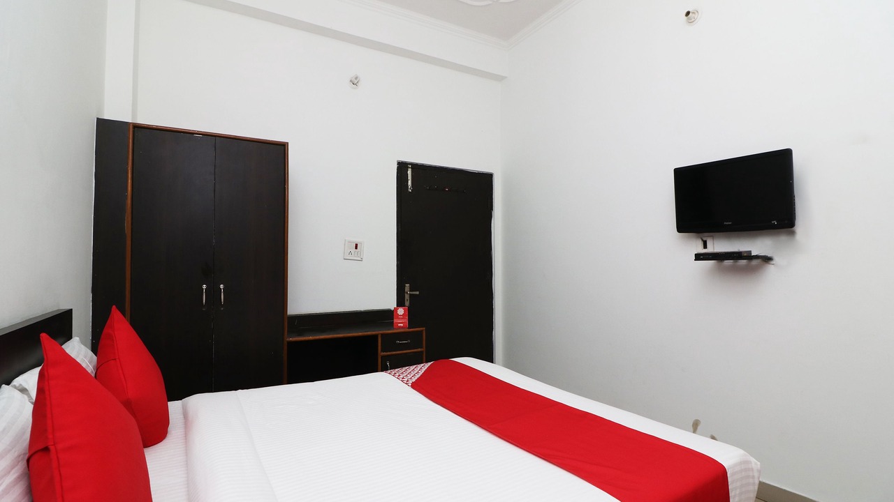 Photo of Bedroom in Rudrapur