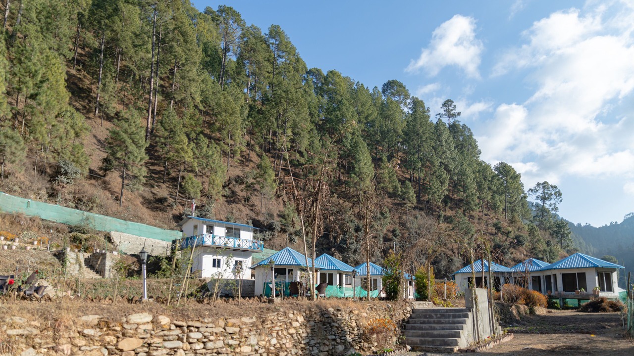 Photo of Others in Kaul