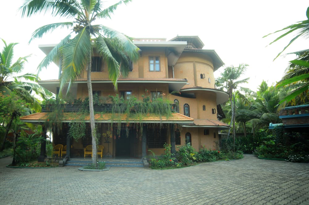 Photo of Outdoor in Puthenthope