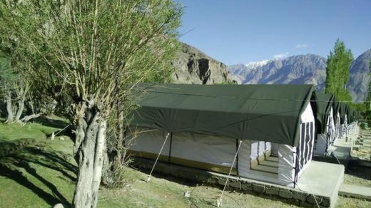 Photo of Outdoor in Hunder