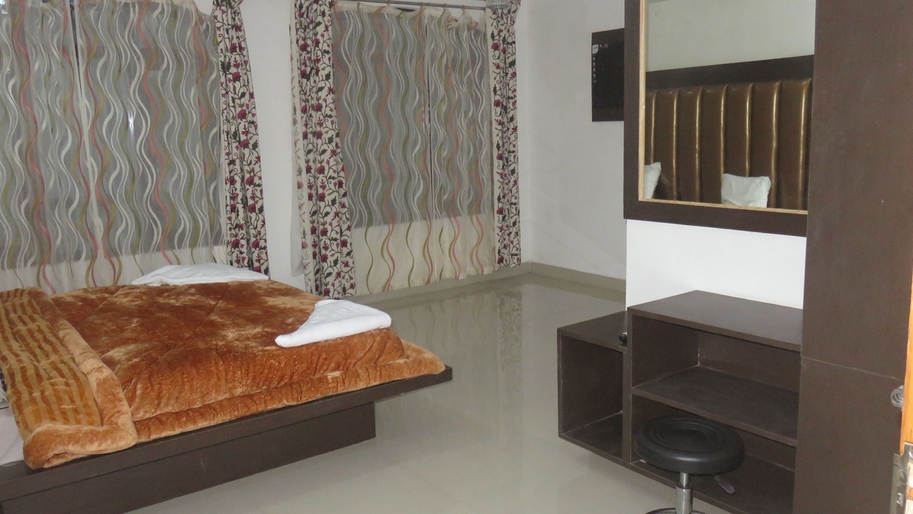 Photo of Bedroom in Nishat-Shalimar