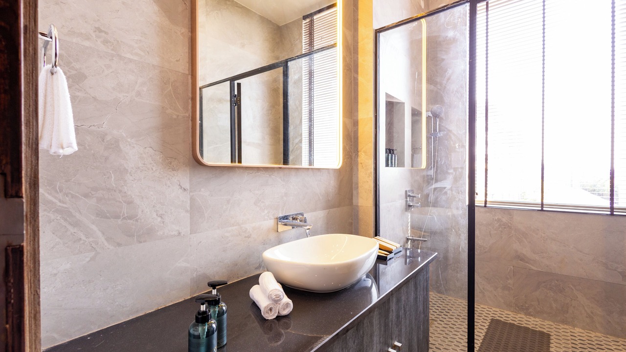 Photo of Bathroom in Taoru