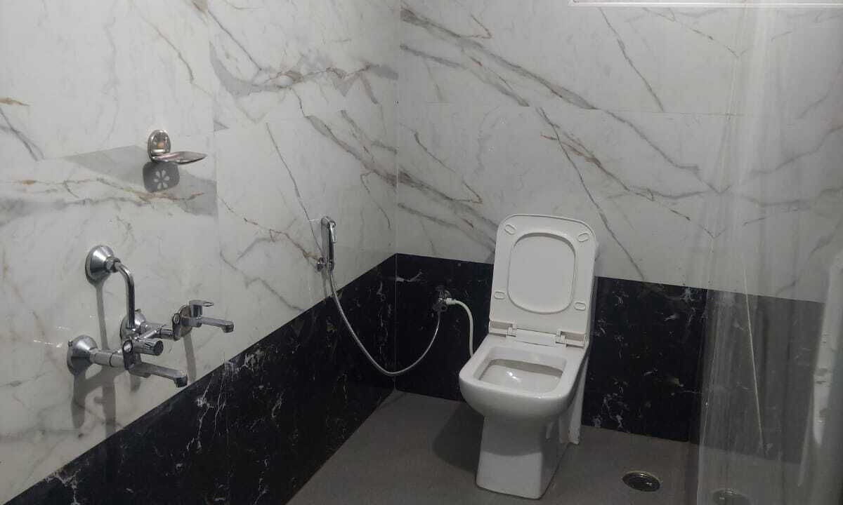 Photo of Bathroom in Ooty