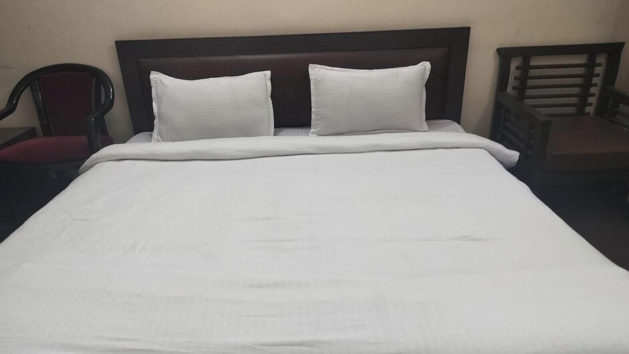 Photo of Bedroom in Ukhimath