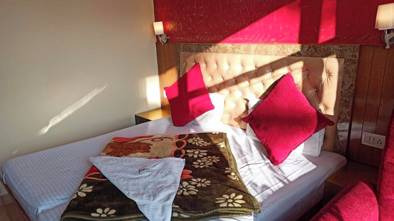 Photo of Bedroom in Knollswood