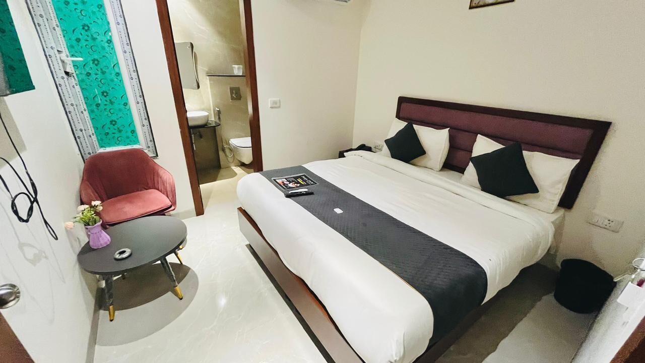 Photo of Bedroom in Mahipalpur