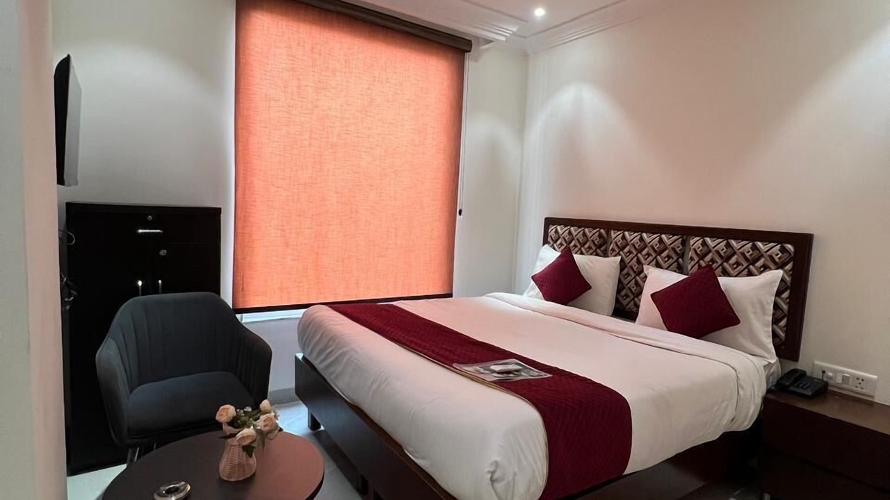 Photo of Bedroom in Mahipalpur