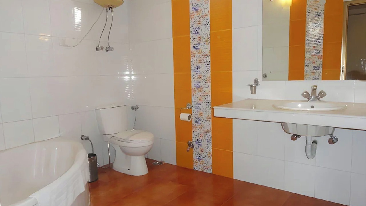 Photo of Bathroom in Aleo