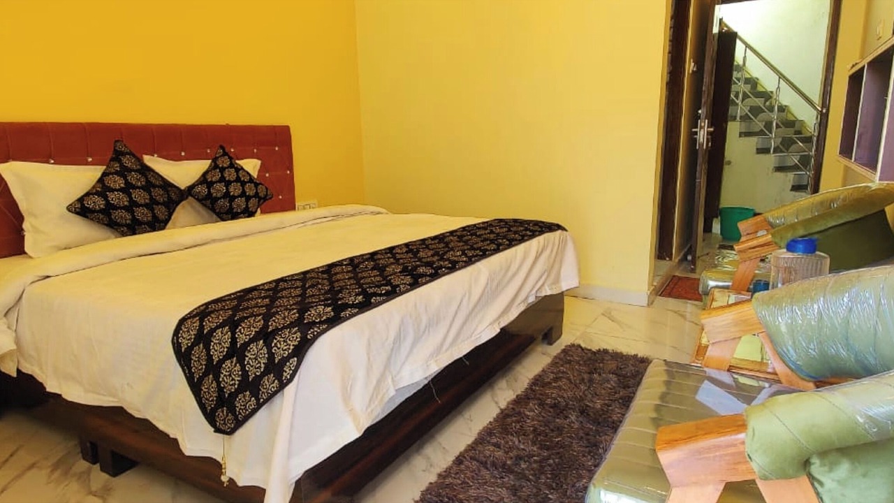 Photo of Bedroom in Uttarkashi