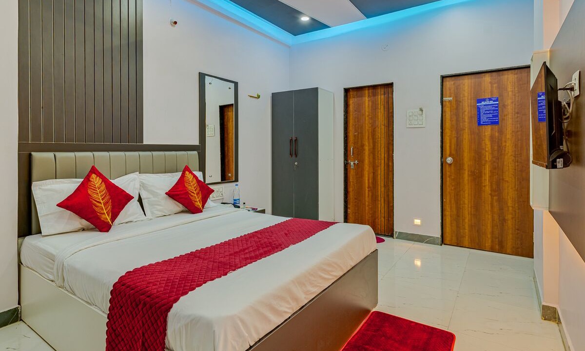 Photo of Bedroom in Akalkot