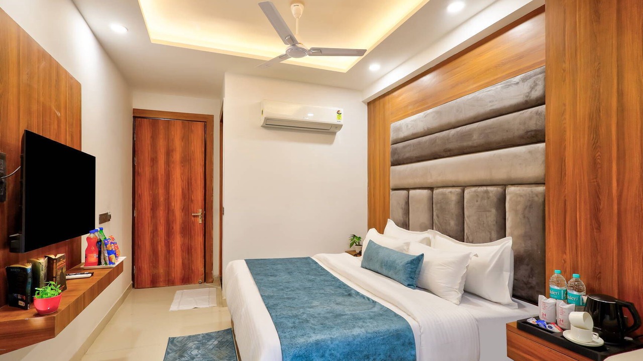 Photo of Bedroom in Mahipalpur