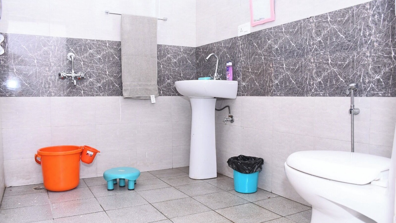 Photo of Bathroom in Mukteshwar