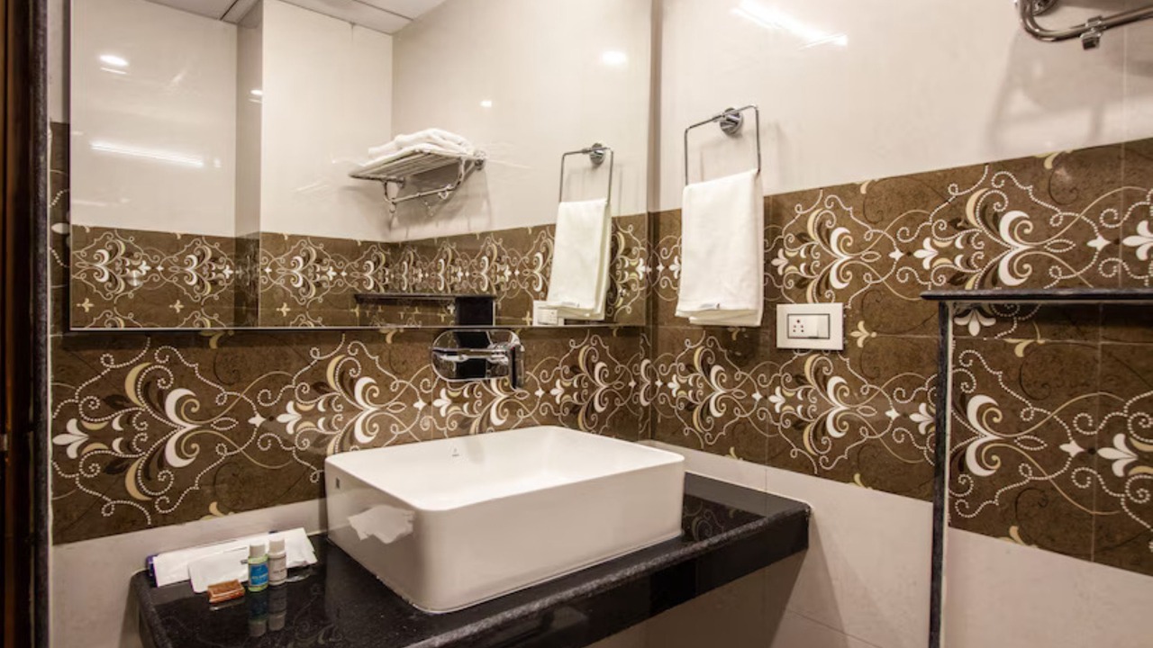 Photo of Bathroom in Aleo