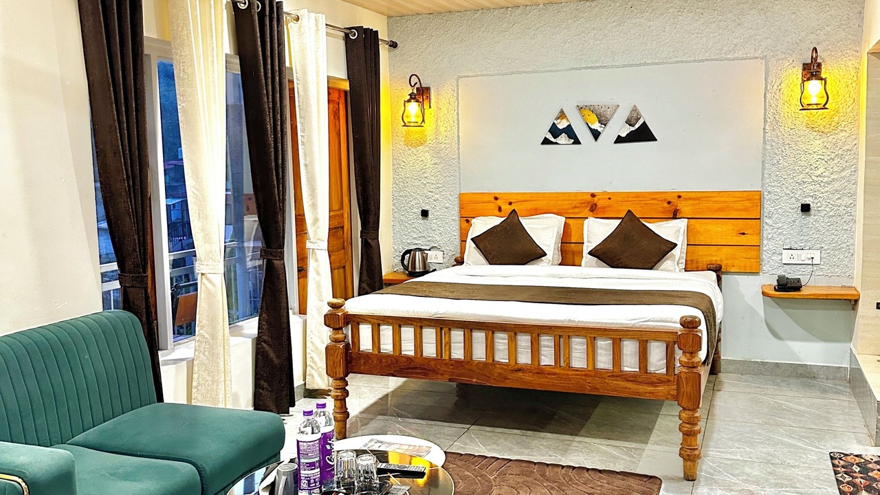 Photo of Patio Balcony in Naina Range