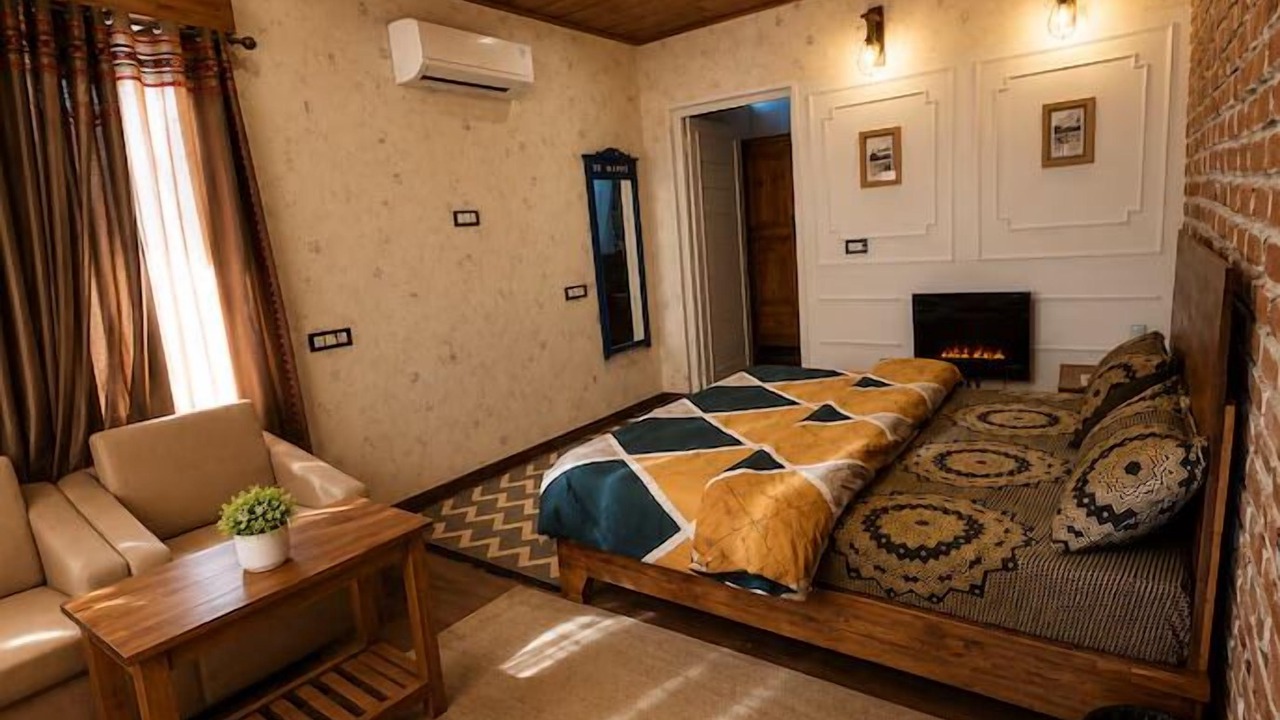 Photo of Bedroom in Tehri